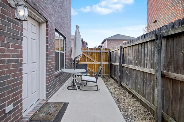 $284,900 | 127 Forest Dr Loop, Unit 127, College Station, TX 77840