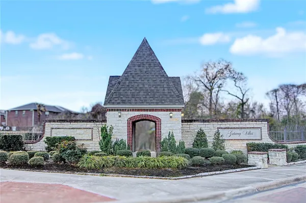 $284,900 | 127 Forest Dr Loop, Unit 127, College Station, TX 77840