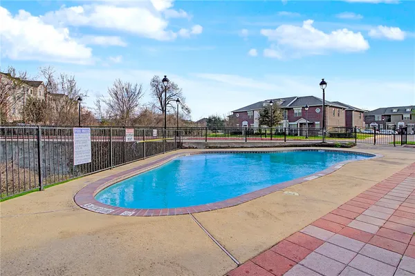 $284,900 | 127 Forest Dr Loop, Unit 127, College Station, TX 77840