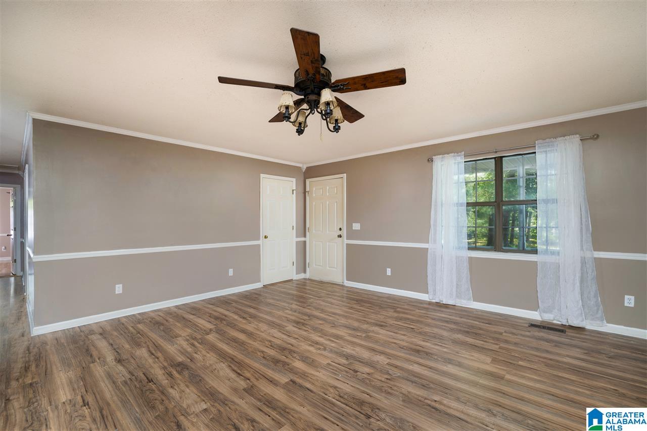 225 County Road 33 Oneonta, AL 35121 - Photo 6 of 41