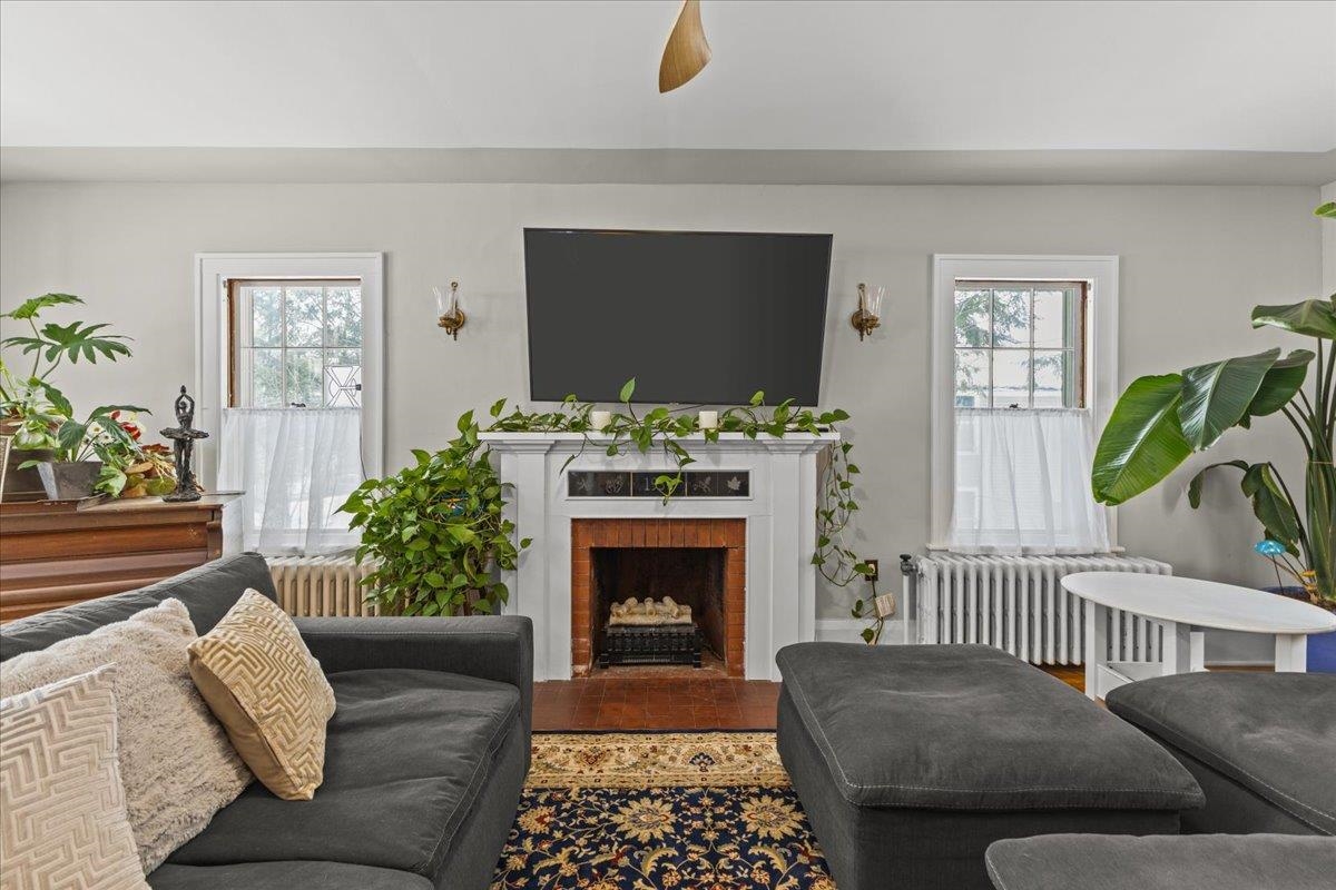 305 Congress Street Morristown, VT 05661 - Photo 4 of 59