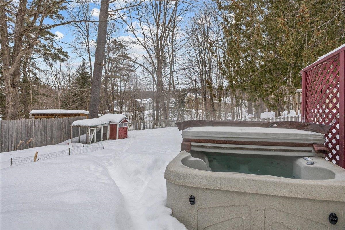 305 Congress Street Morristown, VT 05661 - Photo 6 of 59