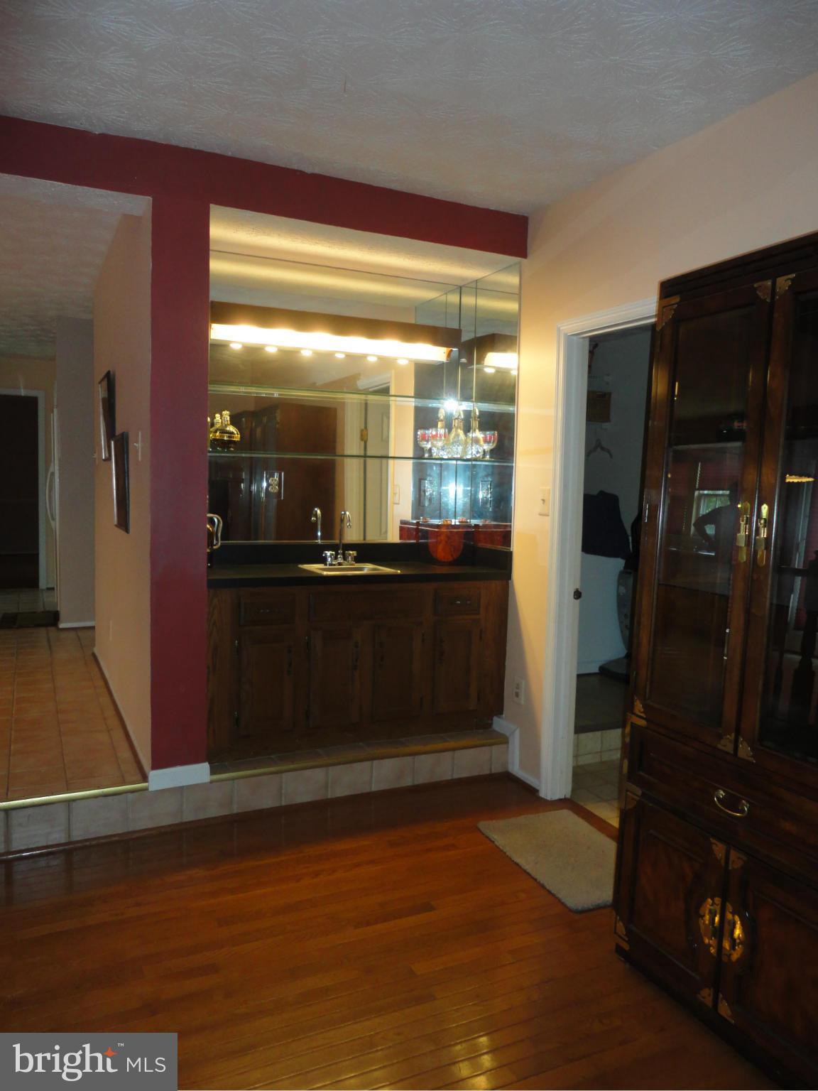 9717 Magledt Road Baltimore, MD 21234 - Photo 8 of 27 Interior (General)