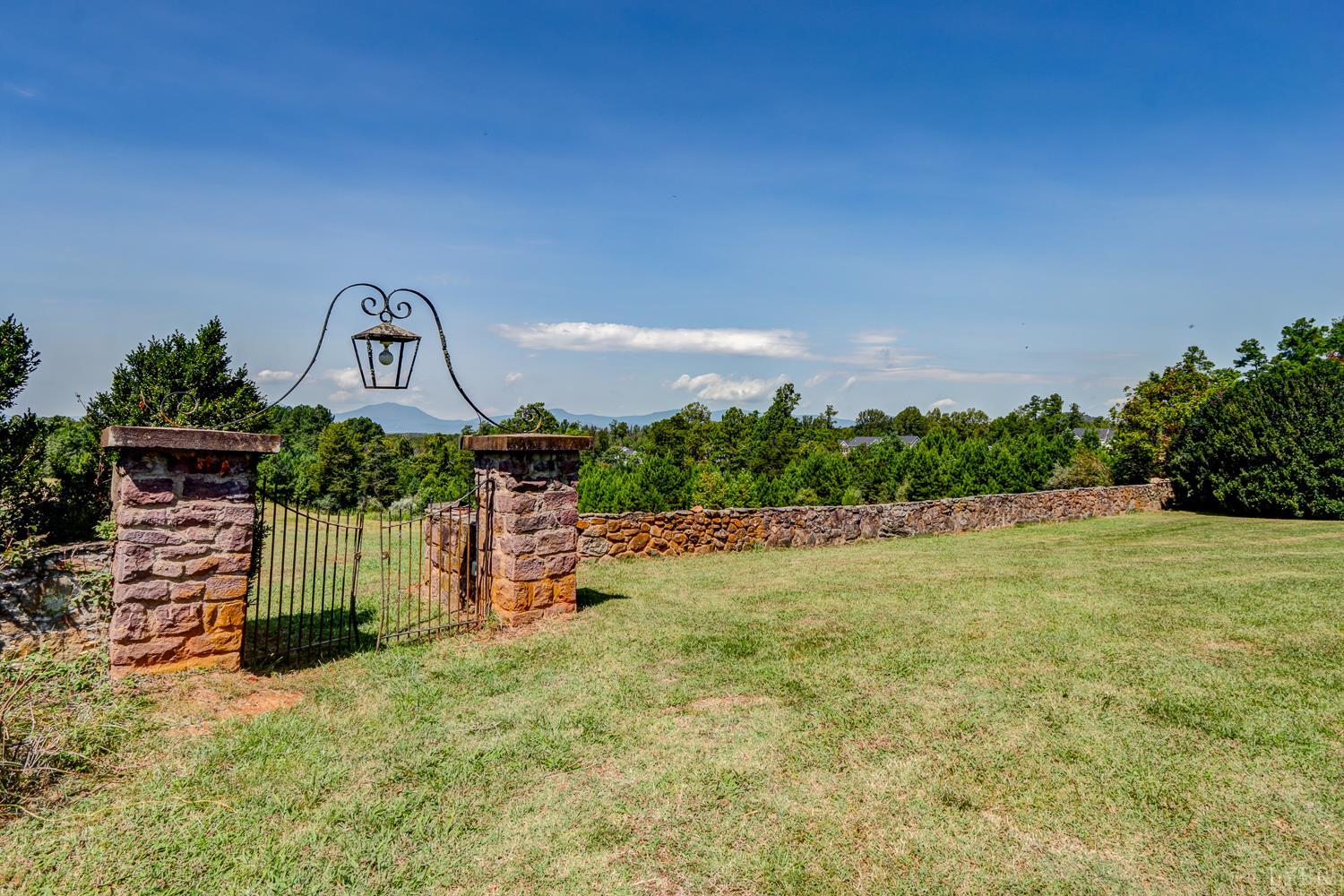 2710 Goode Station Road Goode, VA 24556 - Photo 62 of 96