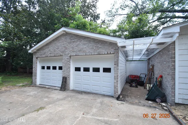 $299,000 | 1211 River Road, Greenwood, MS 38930