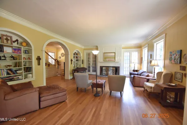 $299,000 | 1211 River Road, Greenwood, MS 38930