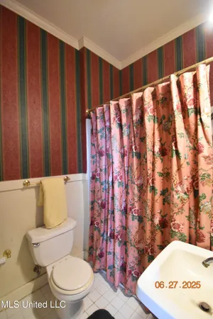 $299,000 | 1211 River Road, Greenwood, MS 38930