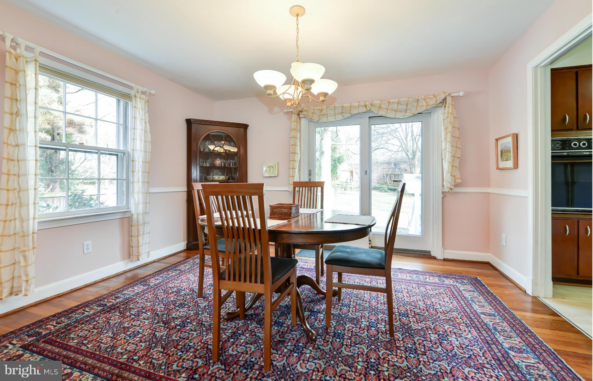 7607 Range Road Alexandria, VA 22306 - Photo 8 of 30 Dining Room