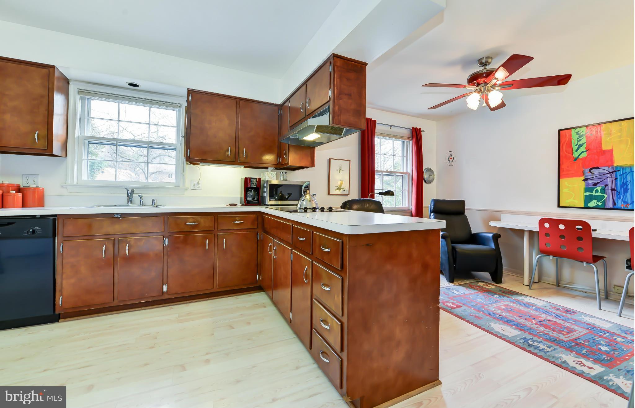 7607 Range Road Alexandria, VA 22306 - Photo 9 of 30 Kitchen