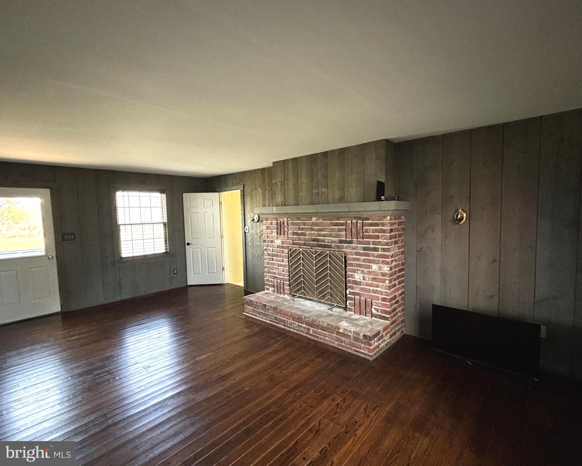 723 Godshall Road Telford, PA 18969 - Photo 13 of 31 a view of fireplace with window