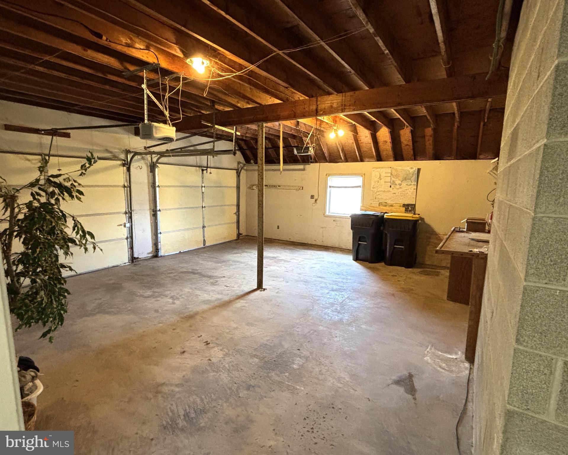 723 Godshall Road Telford, PA 18969 - Photo 29 of 31 a view of a garage