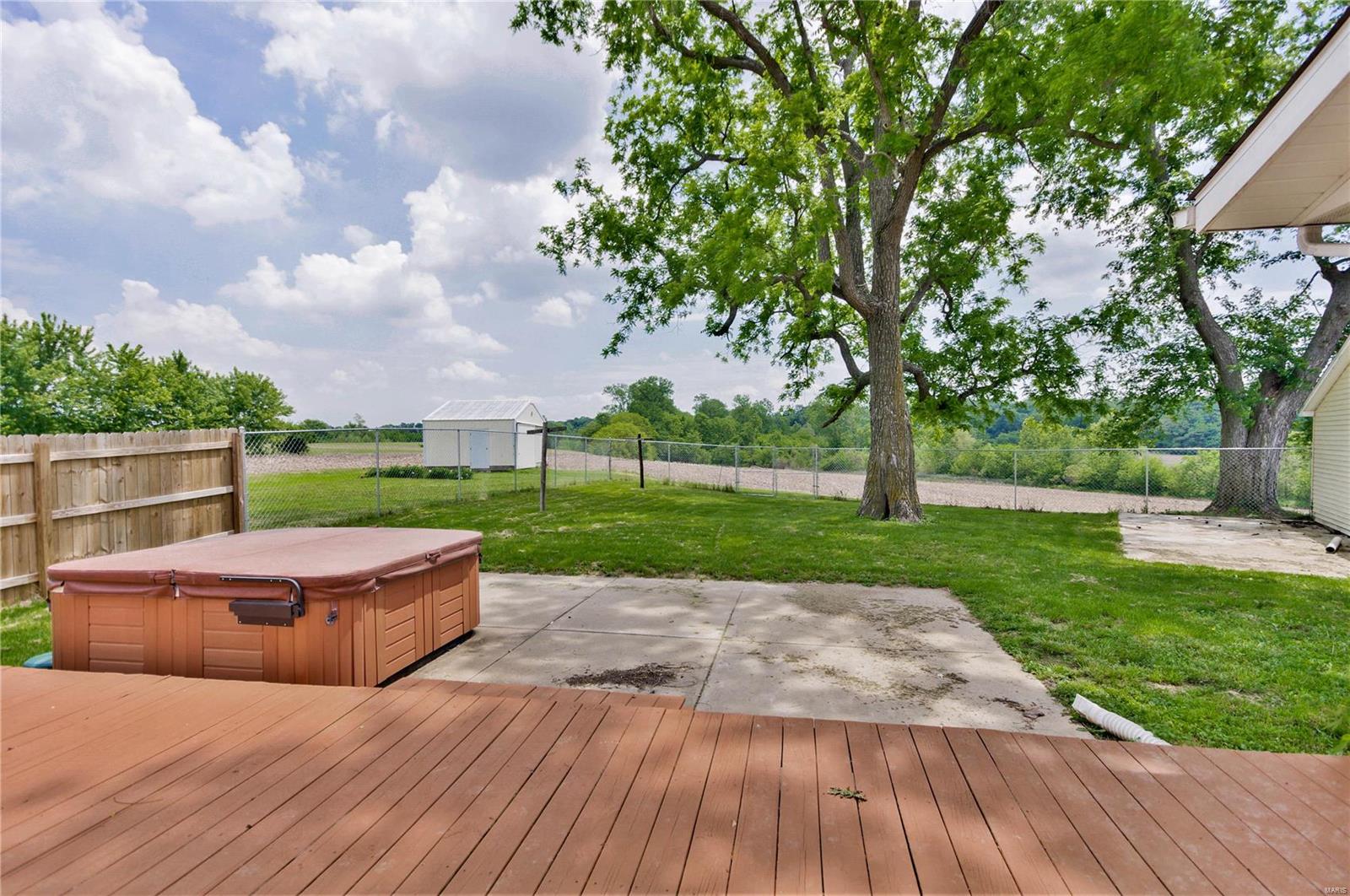 8919 Lageman Road Godfrey, IL 62035 - Photo 31 of 35
