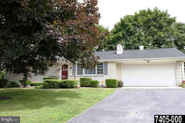 636 Green Valley Road York, PA 17403 - Photo 2 of 15 Gallery Image 2