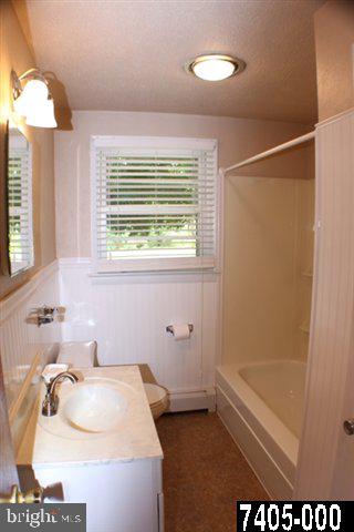 636 Green Valley Road York, PA 17403 - Photo 11 of 15 Gallery Image 11