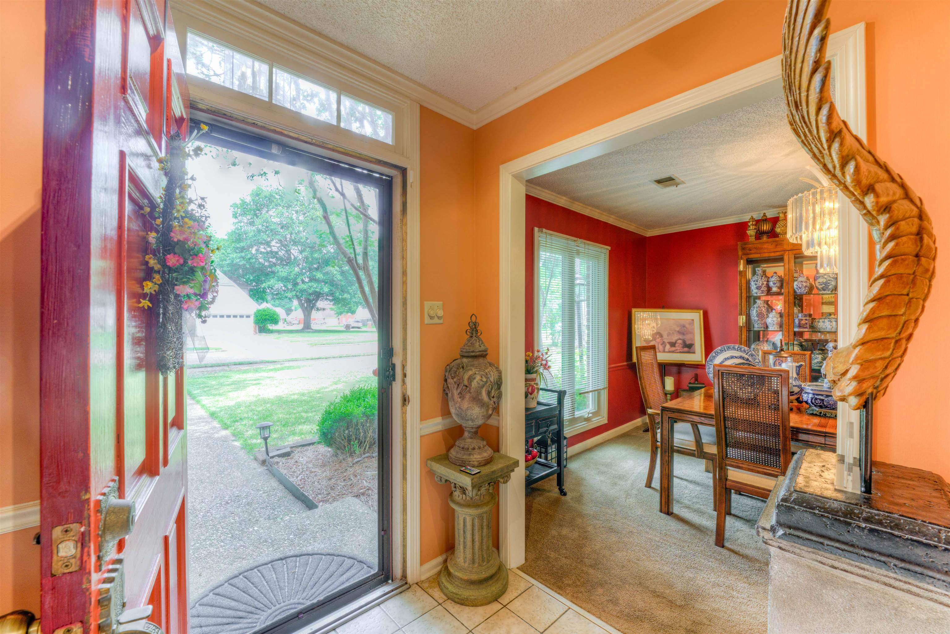 3930 Bobby Jones Road Memphis, TN 38125 - Photo 20 of 35 a view of an entryway with a table and chairs