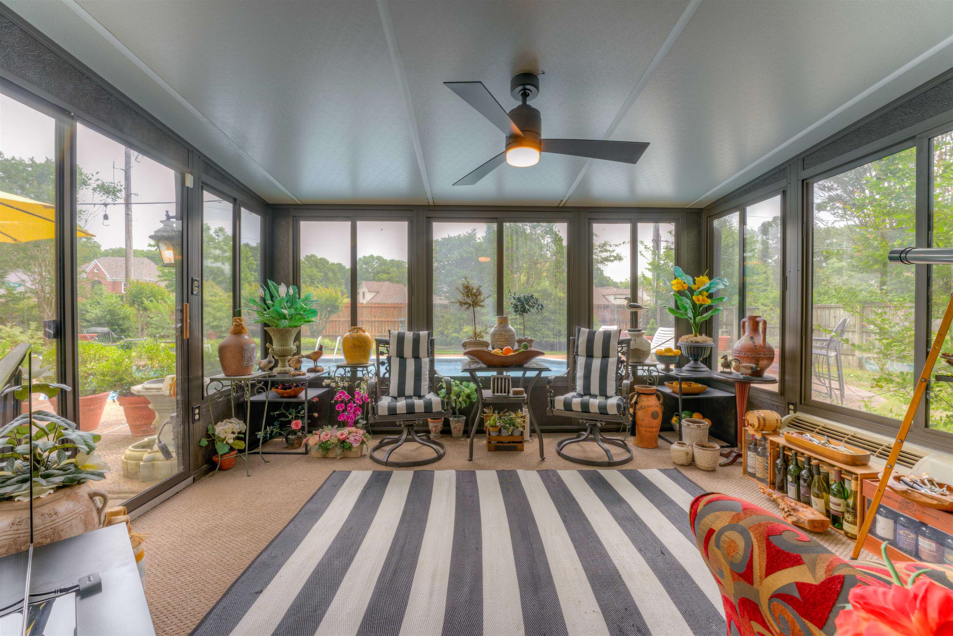 3930 Bobby Jones Road Memphis, TN 38125 - Photo 10 of 35 a very nice looking room with a large window