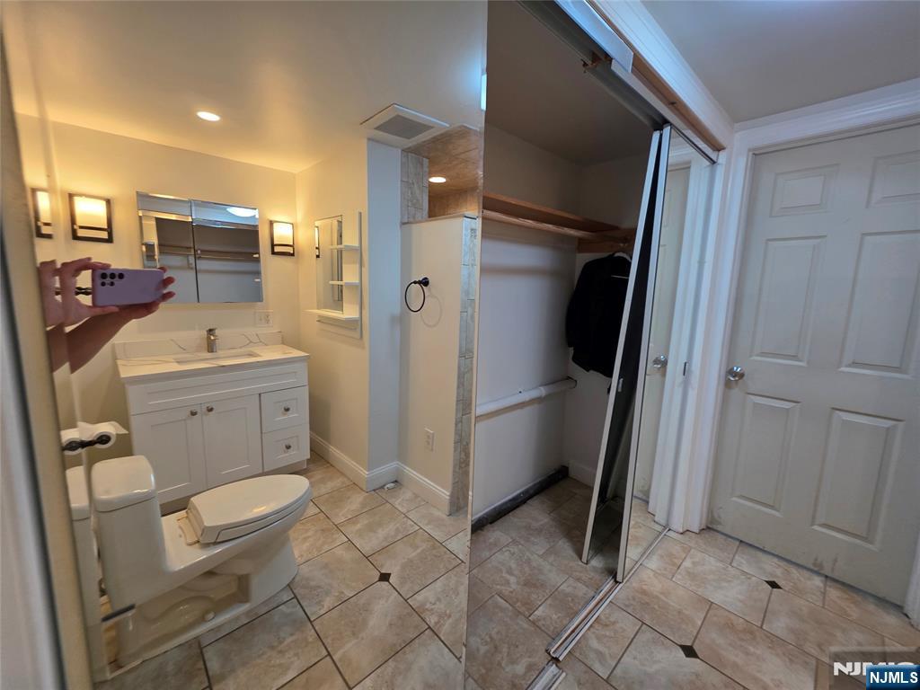 433 Thompson Street Hackensack, NJ 07601 - Photo 10 of 13