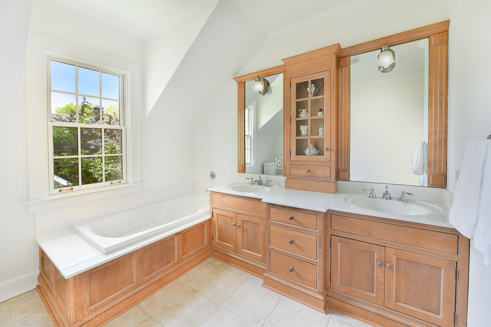 1066 Pine Street Winnetka, IL 60093 - Photo 22 of 46