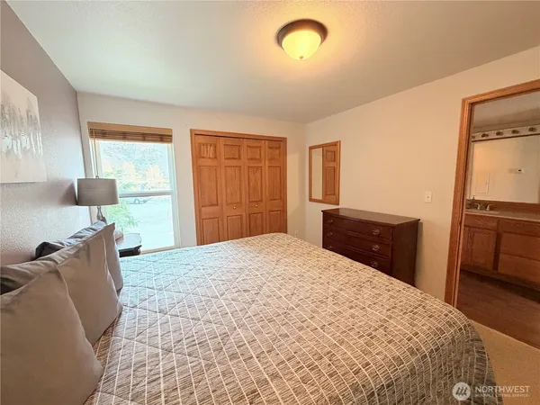 $185,000 | 8903 Crescent Bar Road Northwest, Unit 6, Quincy, WA 98848