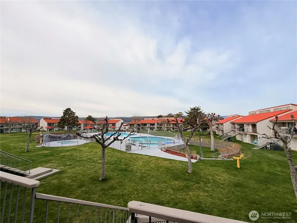 $185,000 | 8903 Crescent Bar Road Northwest, Unit 6, Quincy, WA 98848