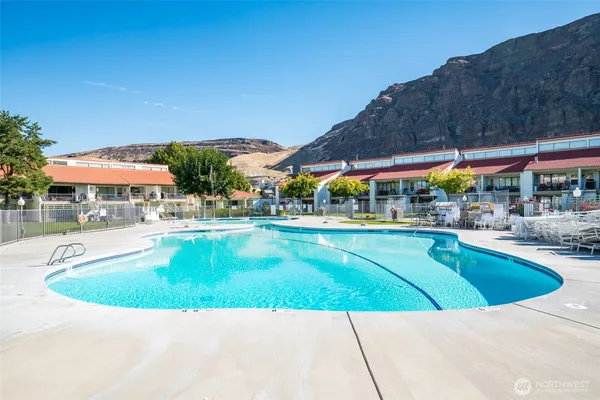 $185,000 | 8903 Crescent Bar Road Northwest, Unit 6, Quincy, WA 98848