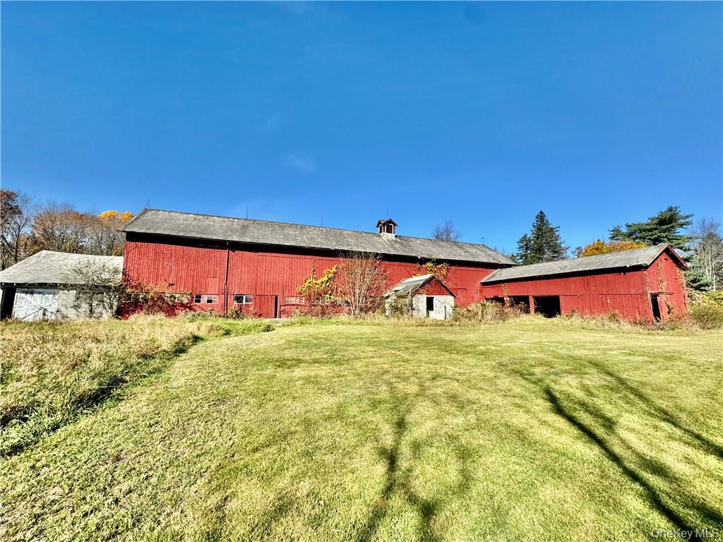 255 Howells Road Middletown, NY 10940 - Photo 6 of 38 a view of outdoor space yard and deck