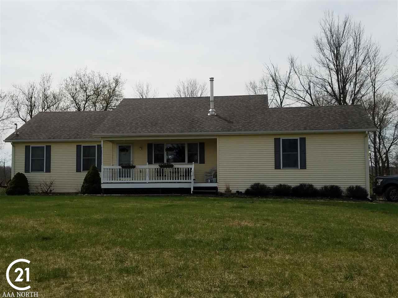 4040 Snoblin Road North Branch, MI 48461 - Photo 2 of 25