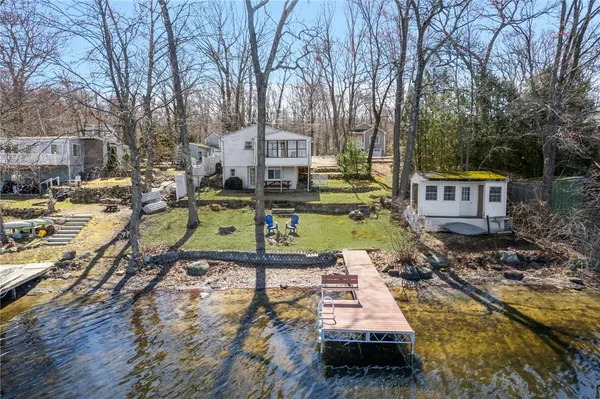 $400,000 | 446 Lake Washington Drive, Glocester, RI 02814