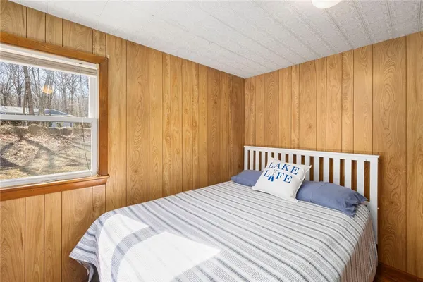 $400,000 | 446 Lake Washington Drive, Glocester, RI 02814