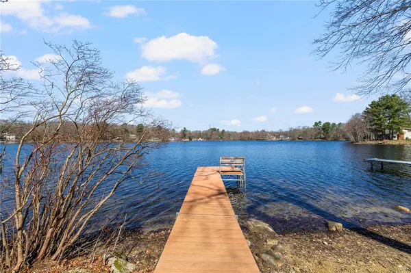 $400,000 | 446 Lake Washington Drive, Glocester, RI 02814