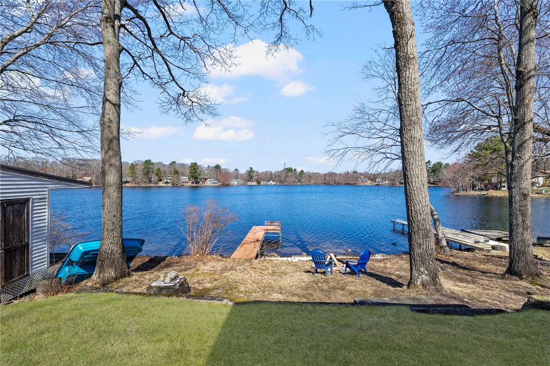 446 Lake Washington Drive Glocester, RI 02814 - Photo 3 of 34