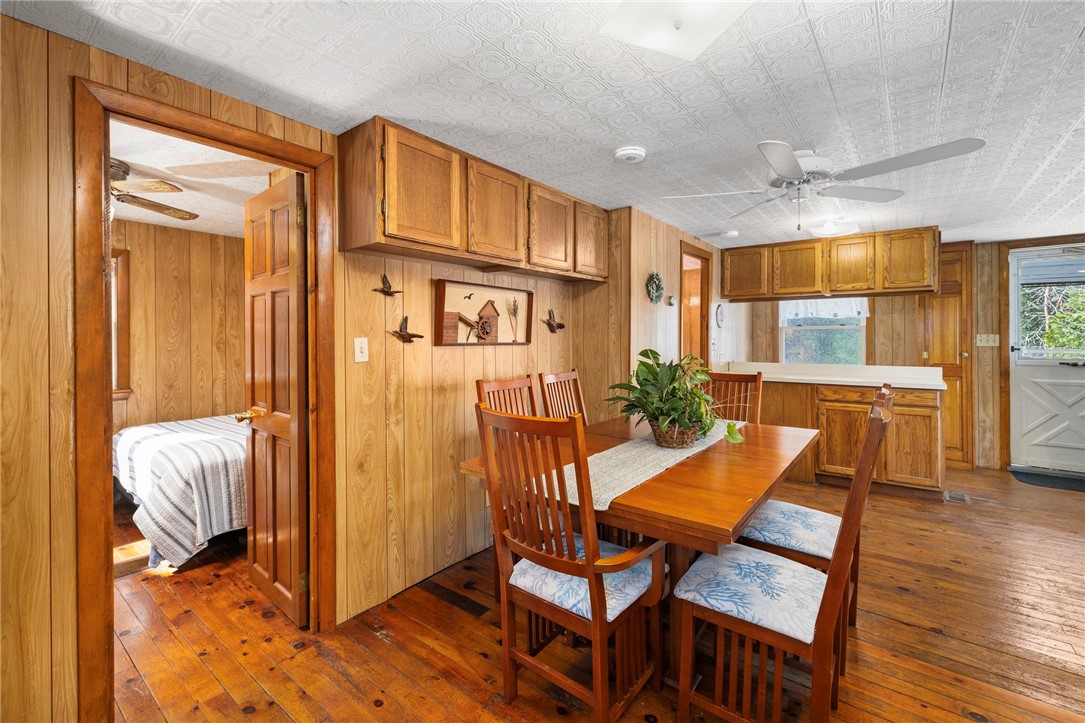 446 Lake Washington Drive Glocester, RI 02814 - Photo 9 of 34