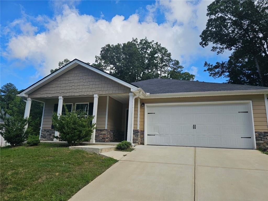 29 Danette Court Dallas, GA 30132 - Photo 1 of 14 a front view of house with yard and green space
