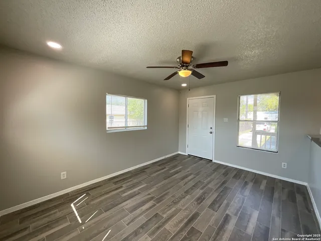 $625 | 2319 Observation Drive, Unit 3, San Antonio, TX 78227