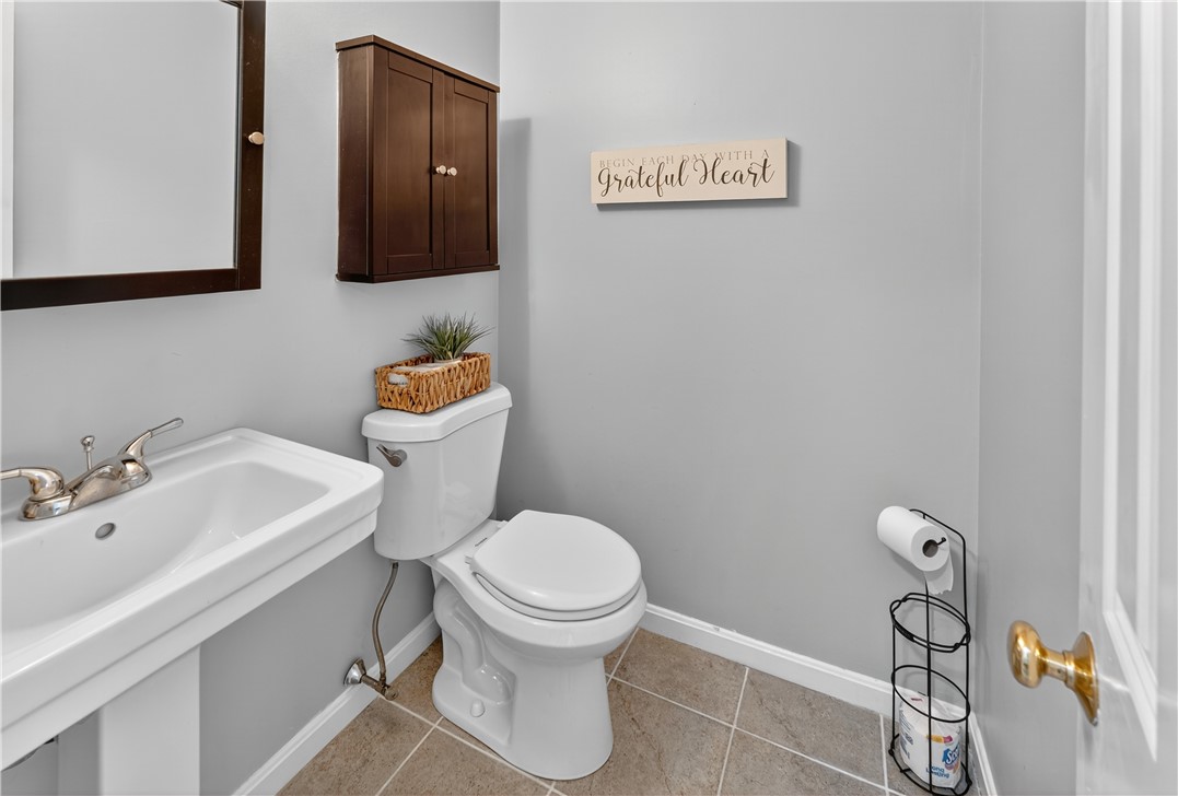 5 Pine Hollow Road West Warwick, RI 02893 - Photo 16 of 38