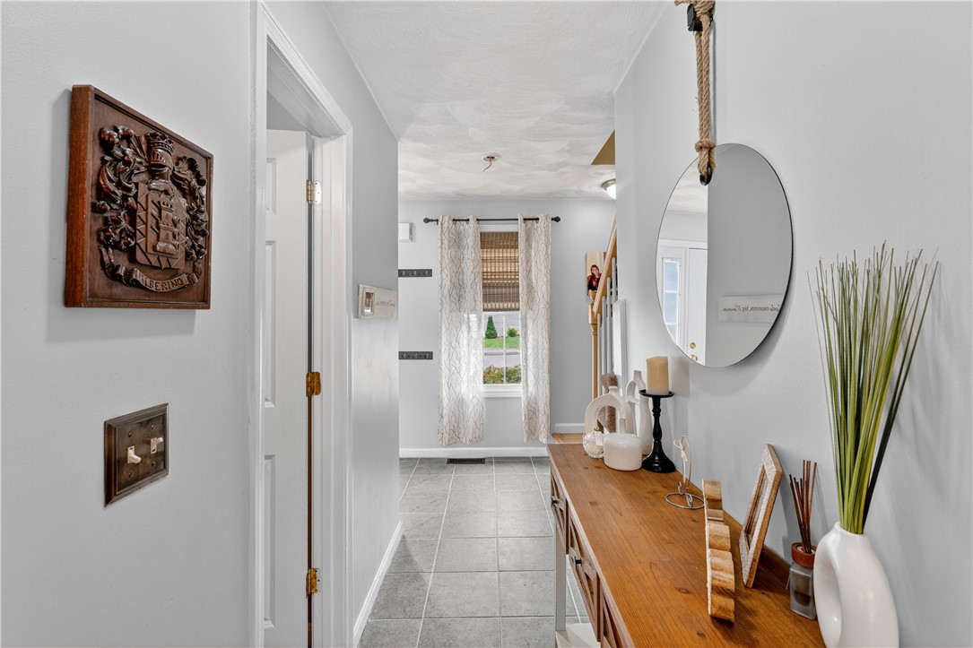 5 Pine Hollow Road West Warwick, RI 02893 - Photo 9 of 38