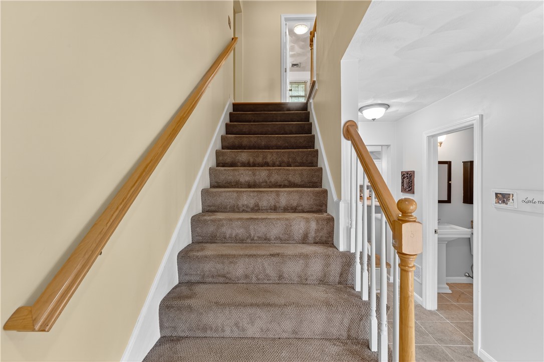 5 Pine Hollow Road West Warwick, RI 02893 - Photo 10 of 38