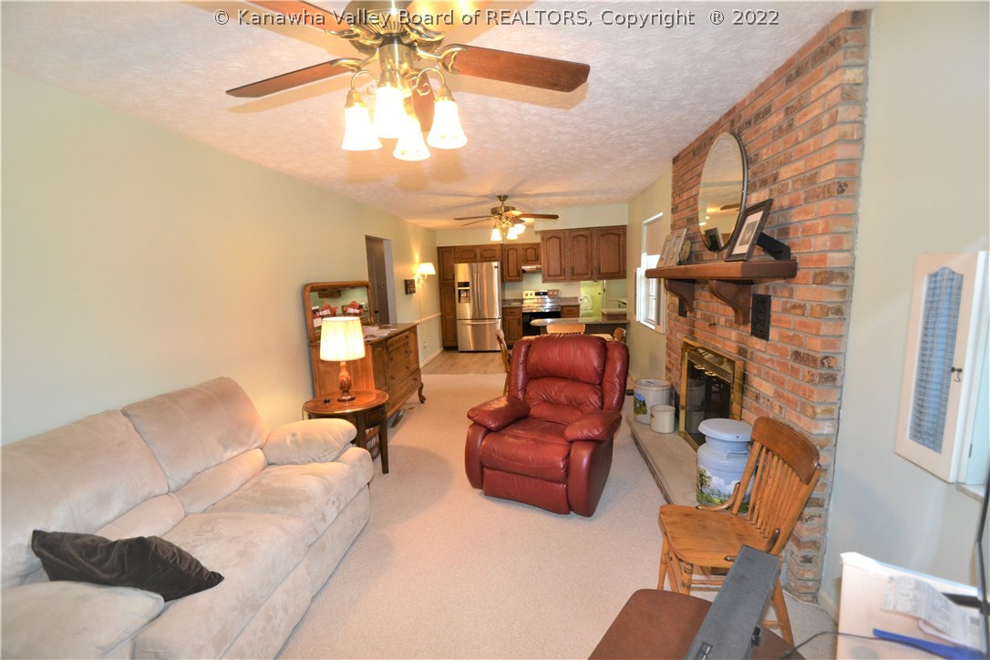 2016 Springdale Road Hurricane, WV 25526 - Photo 13 of 30 Gallery Image 13