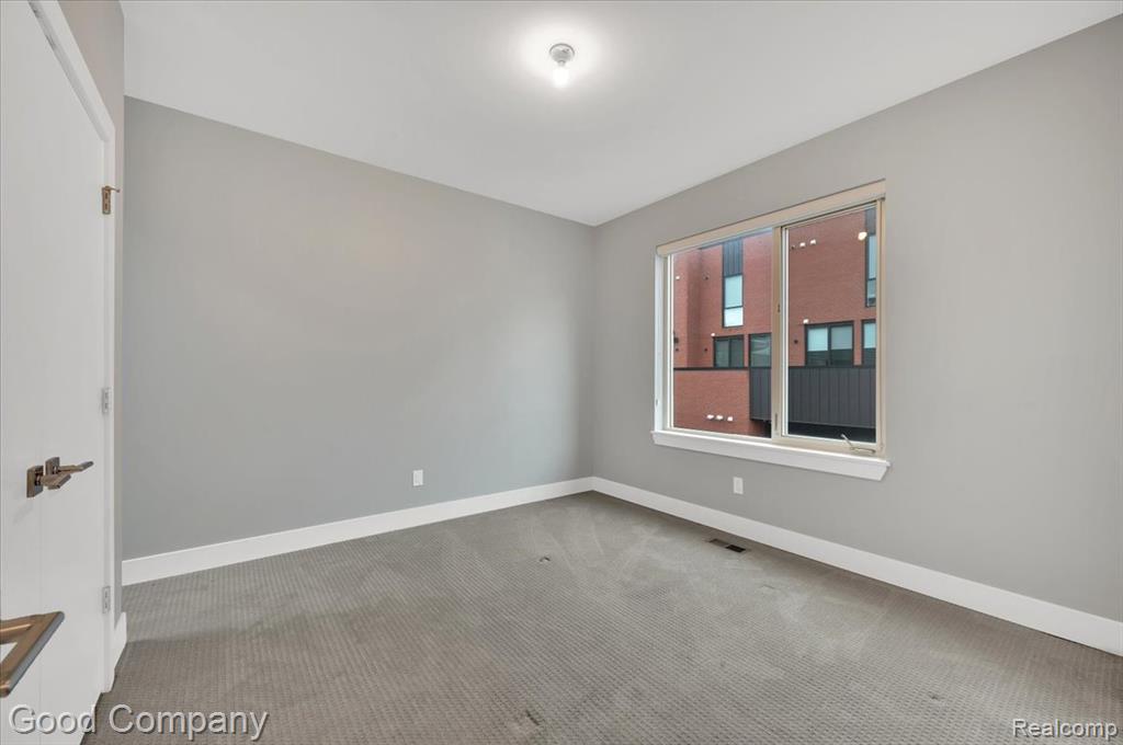 2840 John R Street Detroit, MI 48201 - Photo 21 of 29 Gallery Image 21