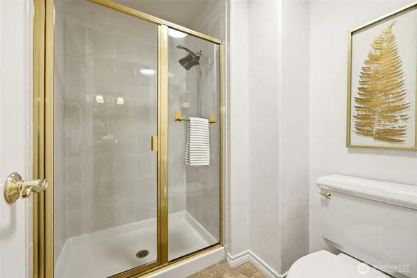 $905,000 | 1600 Alki Avenue Southwest, Unit 202, Seattle, WA 98116