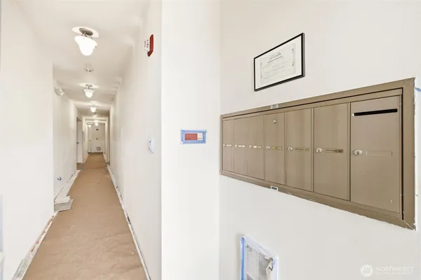 $905,000 | 1600 Alki Avenue Southwest, Unit 202, Seattle, WA 98116