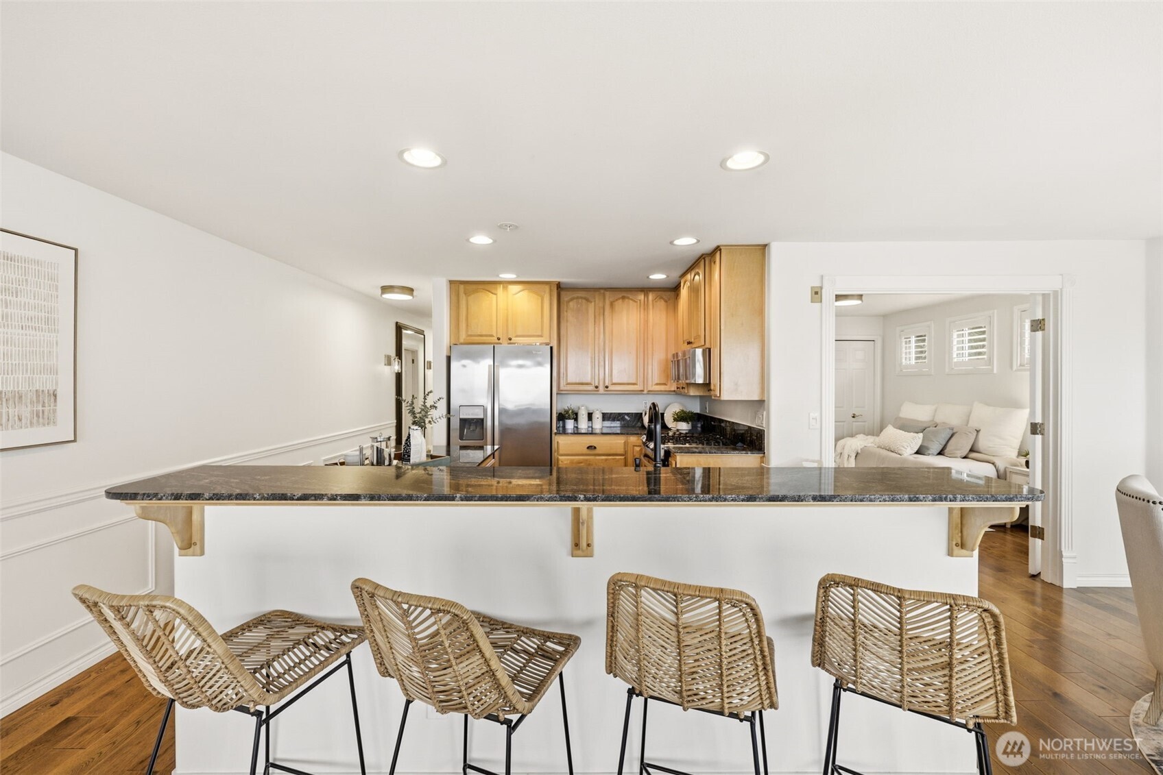 1600 Alki Avenue Southwest, Unit 202 Seattle, WA 98116 - Photo 8 of 28