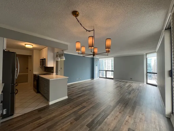 $3,600 | 70 West Huron Street, Unit 2008, Chicago, IL 60654