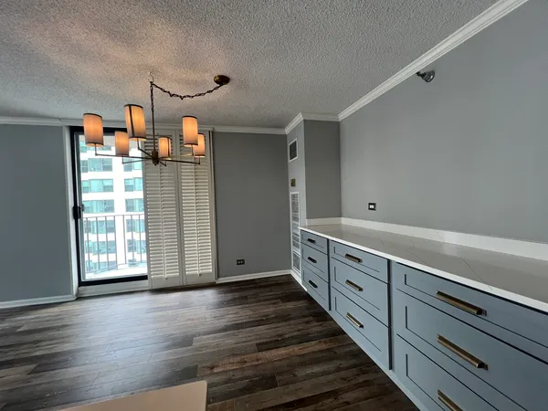 $3,600 | 70 West Huron Street, Unit 2008, Chicago, IL 60654