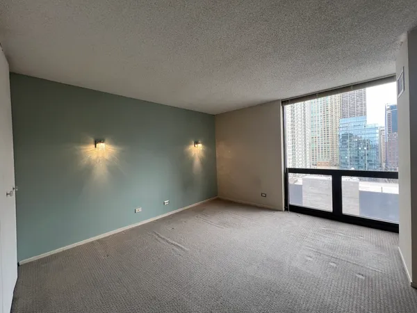 $3,600 | 70 West Huron Street, Unit 2008, Chicago, IL 60654