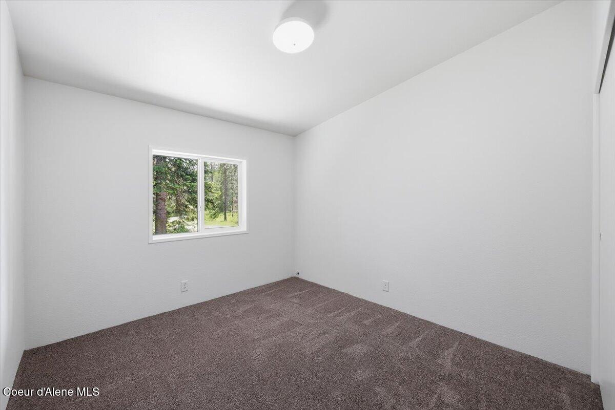 24401 North Grouse Road Rathdrum, ID 83858 - Photo 20 of 45 20-Bedroom (2)