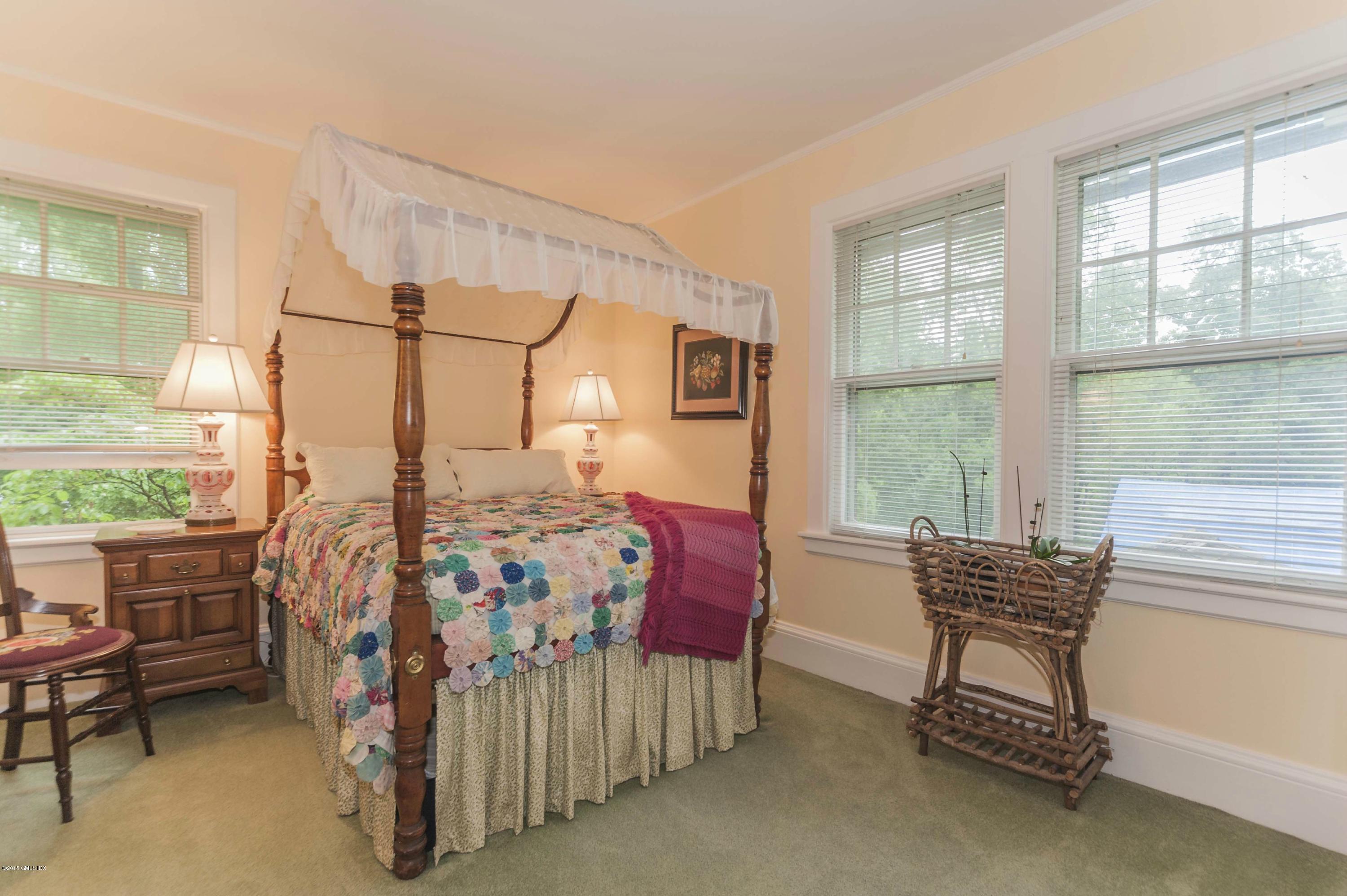 33 Hillside Road Greenwich, CT 06830 - Photo 8 of 22 6