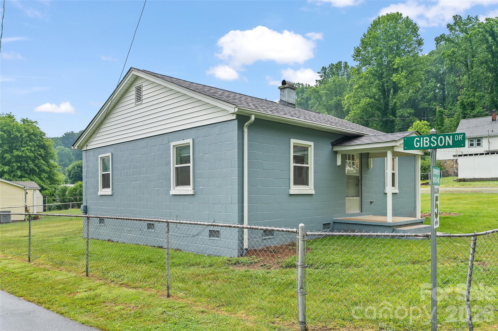 34 Stephens Road Waynesville, NC 28786 - Photo 1 of 16