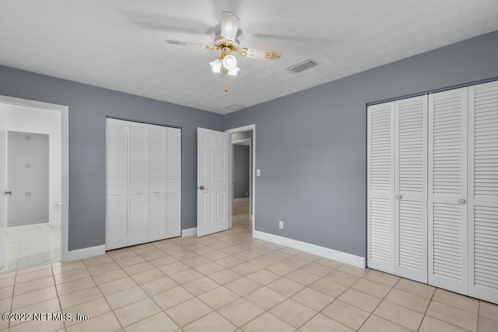 8267 Lone Star Road Jacksonville, FL 32211 - Photo 12 of 15 8267 Lone Star Rd-29