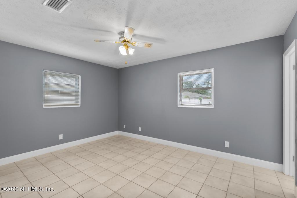 8267 Lone Star Road Jacksonville, FL 32211 - Photo 13 of 15 8267 Lone Star Rd-28